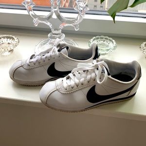 Nike Cortez in Womens 6